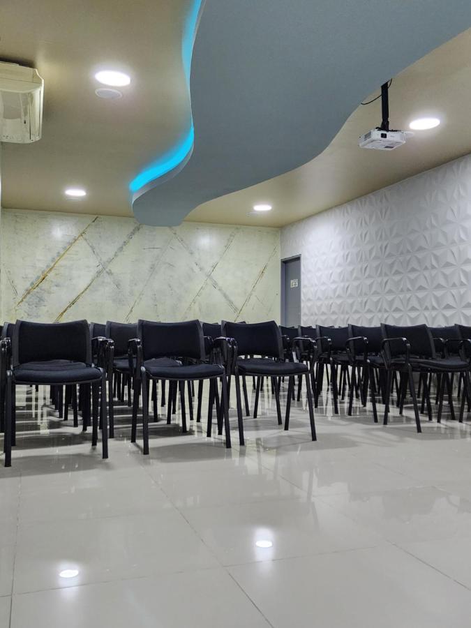 Hotel Quarta Avenida Монтерія Екстер'єр фото