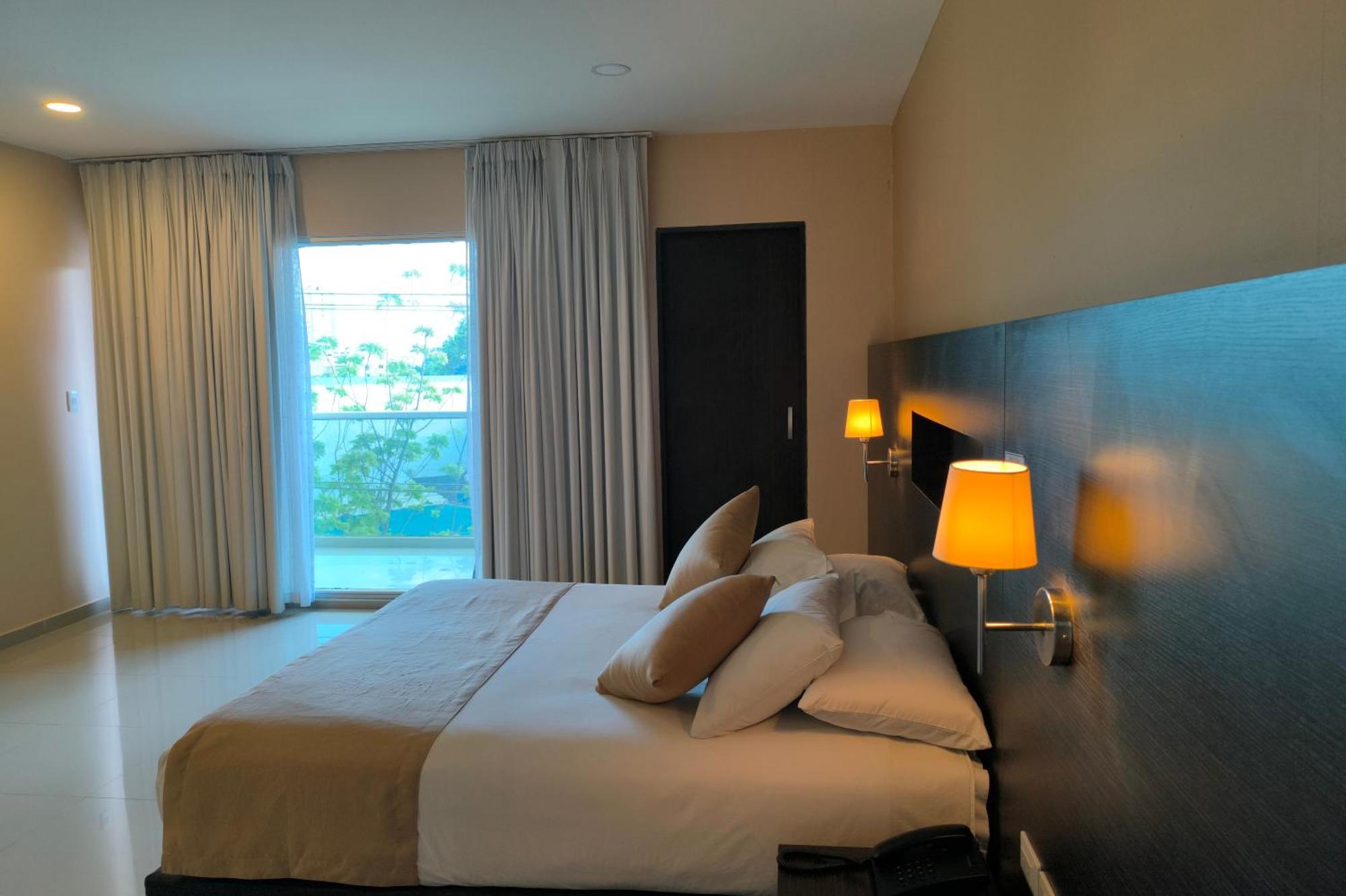 Hotel Quarta Avenida Монтерія Екстер'єр фото
