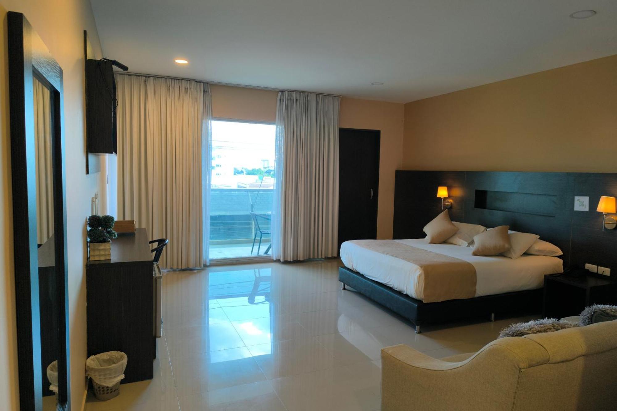 Hotel Quarta Avenida Монтерія Екстер'єр фото